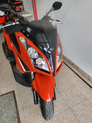 Imagen 12 de 18 de Downtown 300i-kymco-$ 1.650.000 2020-recibo Inferior-tuamoto