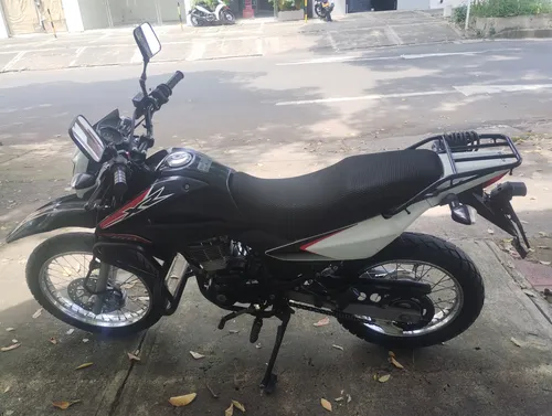 Honda Xr 150, Negra