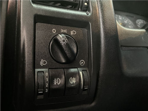 Imagem 12 de 14 de Chevrolet Astra 2.0 Mpfi Advantage 8v Flex 4p Manual