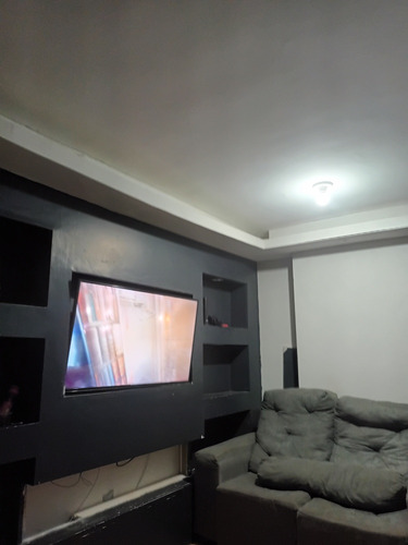Apartamento 2 Quartos Quinto Andar Com Piscina