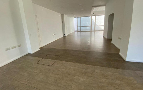 Local Comercial En Venta - 120mts2 - La Plata