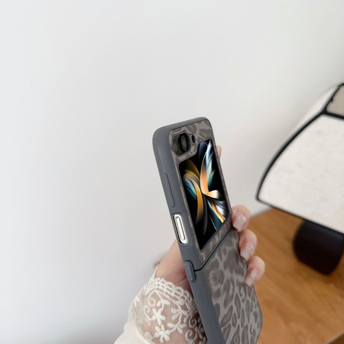 Funda Parches Leopardo Para Samsung Galaxy Z Flip 6/5/4/3