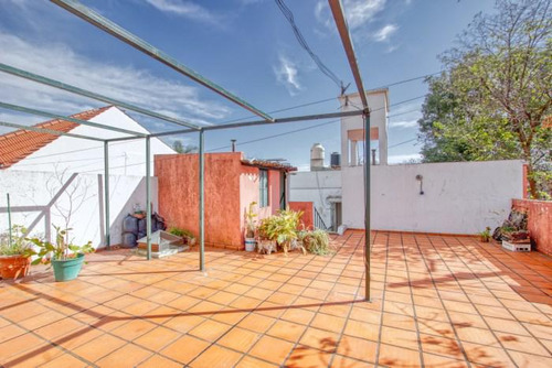 Linda Casa 4 Ambientes Sobre Lote Propio - Olivos