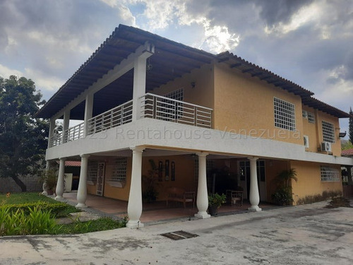 Casa En Venta En Urb. El Limón, Maracay. 23-28343, Lln