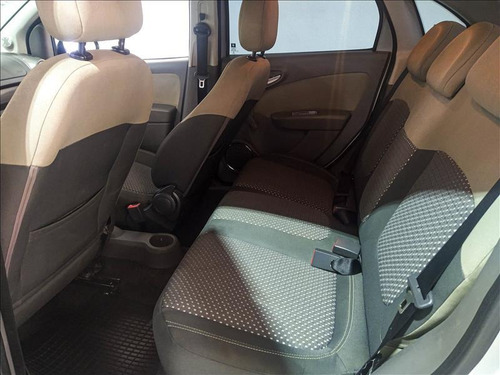 Imagem 13 de 14 de Fiat Grand Siena 1.6 Mpi Essence 16v