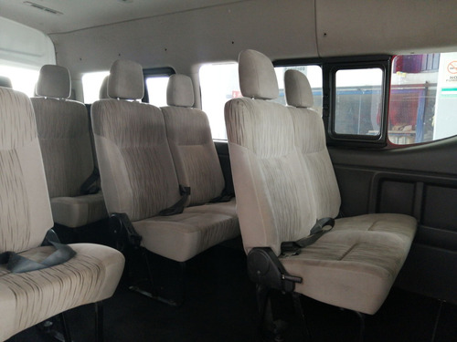 Nissan Urvan 2.5 15 Pas Amplia Aa Mt
