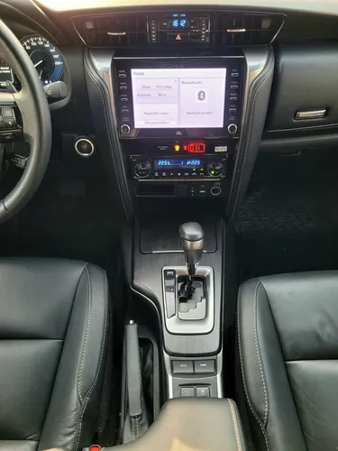 Toyota Fortuner Srv Turbodiesel 4x2 Automática 7 Puestos