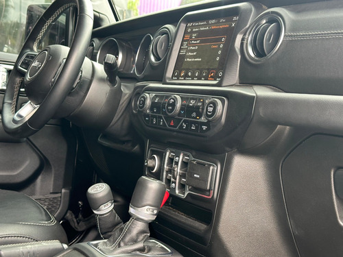 Jeep Gladiator 3.6 Overland 4X4 At8