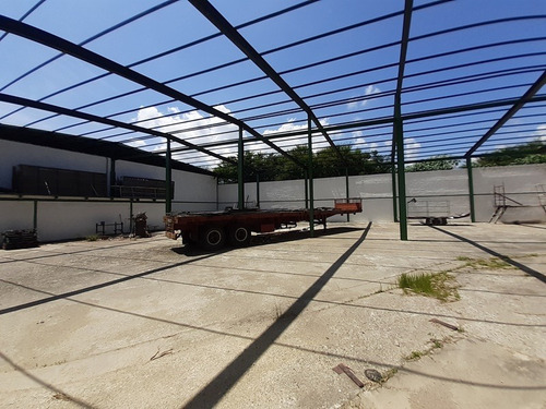 Imagen 4 de 11 de Galpón Alquiler Guatire 800 M2