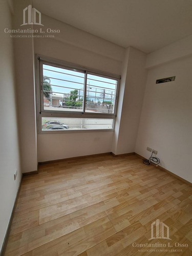 Imagen 20 de 25 de Oportunidad - Amplio 2 Ambientes - Venta- Lanús Oeste