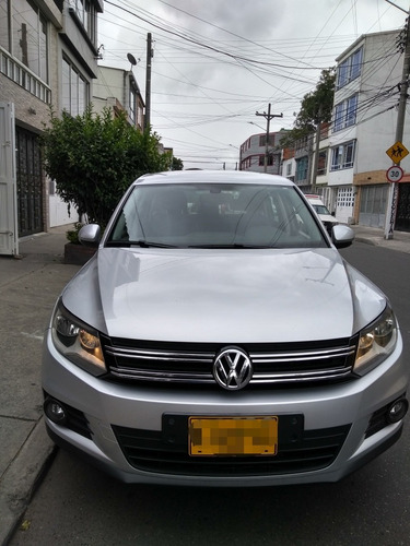 Volkswagen Tiguan Trend & Fun 2.0 Plata 5 Puertas