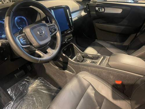 Imagem 8 de 11 de Volvo Xc40 2.0 T5 Gasolina Momentum Awd Geartronic