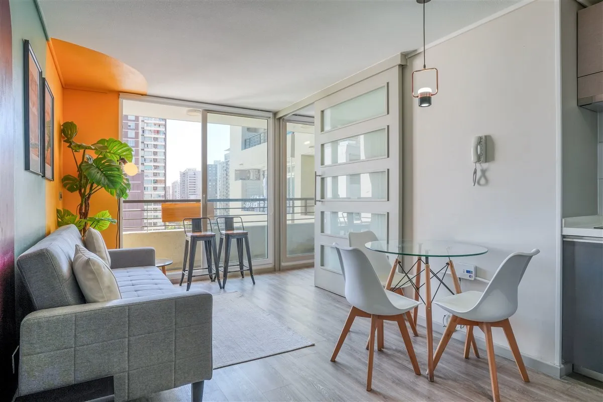 Imagen 2 de 23 de Departamento En Arriendo Amoblado De 1 Dorm. En Santiago
