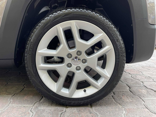 Imagen 10 de 15 de Jeep Renegade Limited 2019