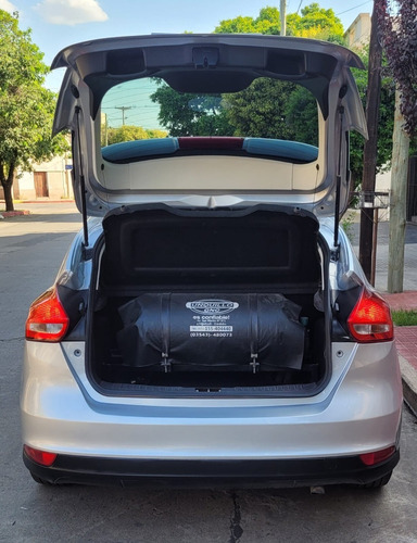 Imagen 7 de 21 de Ford Focus 1.6 S Sedan 2016