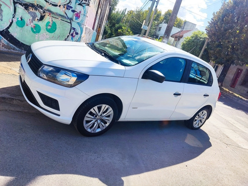 Imagen 3 de 12 de Volkswagen Gol Trend 2019 1.6 Trendline 101cv
