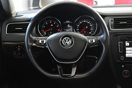 Volkswagen Vento 2.5 Sedan 2.5