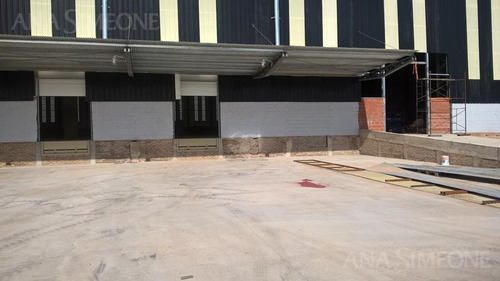 Imagen 5 de 8 de Excelente Nave Aaa De 11.500 M2 A Estrenar