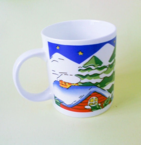 Imagem 4 de 6 de Caneca Natal Papai Noel Trenó Com Enfeite Em Porcelana Novo
