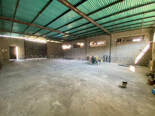 Alquiler Galpón En Zona Industrial I Con 2000 M2 De Terreno Barquisimeto ~~ Mehilyn Perez ~~