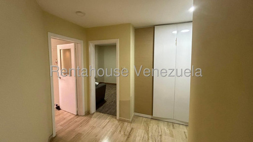 Apartamento En Venta Urb. La Lagunita Country Club, Caracas. 25-22426 Yf