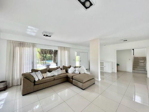 Casa En Venta En Los Alisos, Nordelta, Tigre