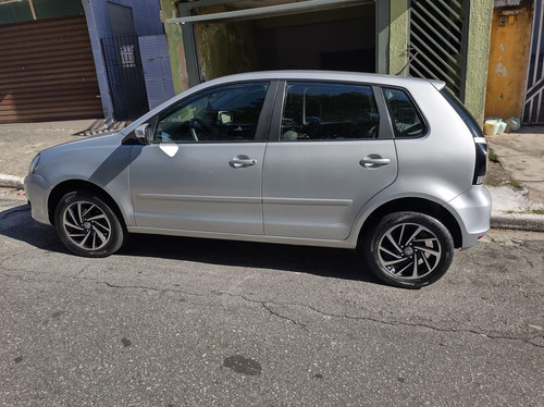 Volkswagen Polo Hat 2012