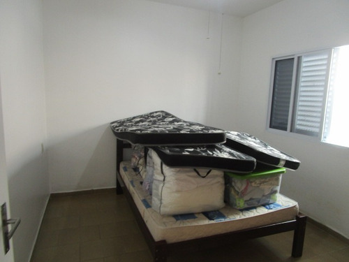 Excelente Casa, Isolada, Com Edícula, Espaço Para Piscina. Há 300 Metros Da Praia!