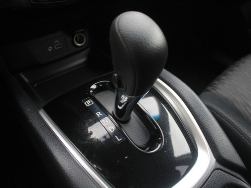 Nissan X-Trail CVT 2.5 AT