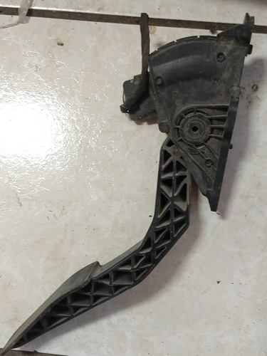 Pedal Acelerador Chevrolet Tahoe 11-1220972082 Ml1111 (Usado)