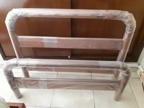 Cama De Pino Individual (Usado)
