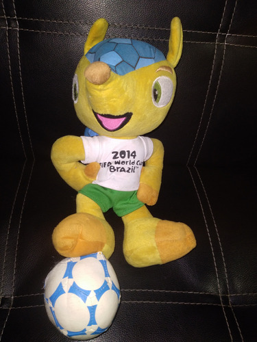  Fuleco Mascota Brasil 2014, Peluche