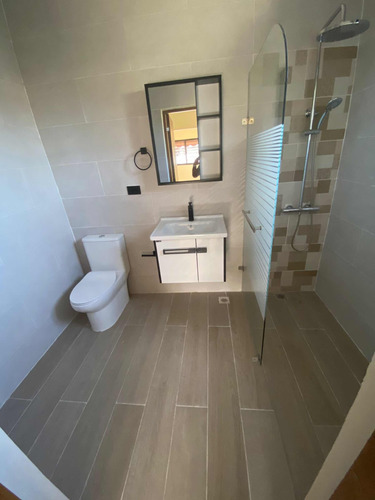 Alquilo Casa 2do Nivel Residencial Regina Av Ecológica