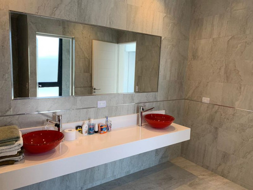 Casa En Venta En Buenos Aires Golf