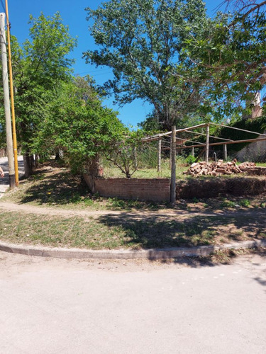 Venta Lote De 333m2 Ubicado En Cosquín