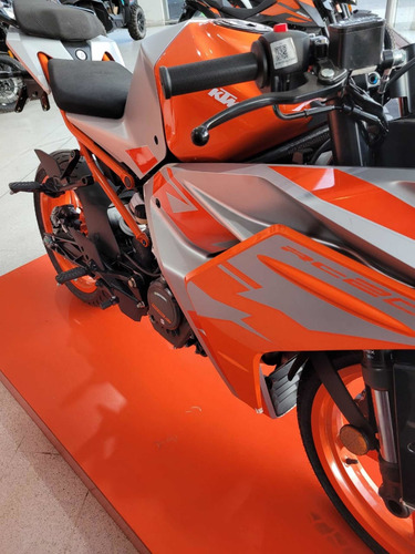 Imagen 21 de 25 de Ktm Rc 200