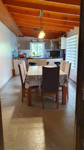 Excelente Casa Remodelada 4d/2b En Gran Sitio De 3 Mil Mts2