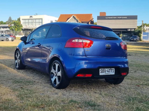 Imagen 4 de 11 de Kia Rio 2015 1.4 Ex 109cv 6mt