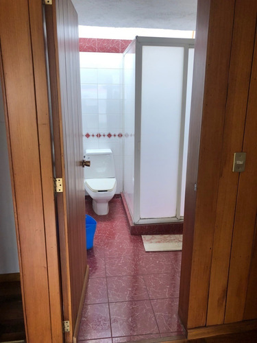 Imagen 20 de 30 de Casa-venta, Lista Para Remodelar! Calle Iglesia, Jardines D