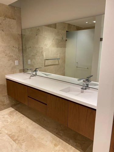 Luxury Home En La Condesa Juriquilla, 4ta Recamara En Pb, C.290 M2, Lujo