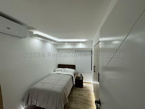 Apartamento En Venta El Rosal Jose Carrillo Bm Mls #25-5162