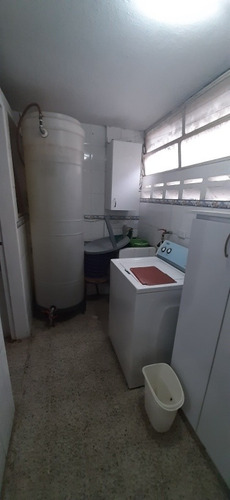Imagen 7 de 30 de Venta 1era Av. Palos Grandes 107 M2. 100.000