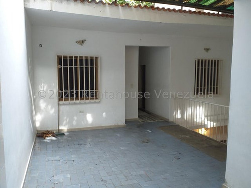 Casa En Venta En La Campiña Mls #23-20700 Carla Gonzalez Gt