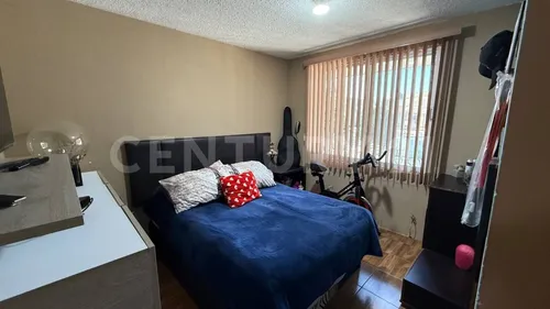 Venta De Casa Remodelada En Jardines De Morelos Secc. Flores