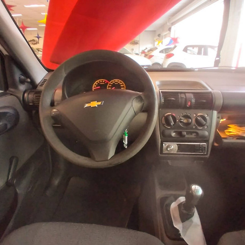 Imagem 9 de 12 de Chevrolet Classic 1.0 Mpfi Ls 8v Flex 4p Manual