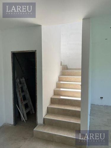 Imagen 10 de 16 de Casa En Venta - Barrio Santa Guadalupe