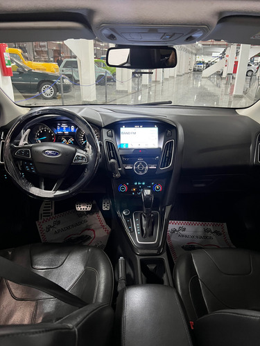 Ford Focus 2.0 Titanium Flex Powershift 5p