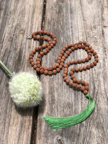 Japa Mala De Rudraksha Ganesha Code Verde