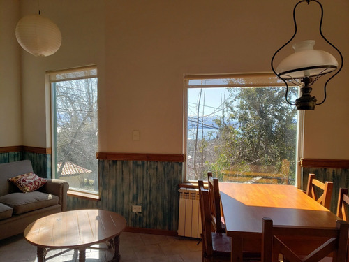 Imagen 6 de 15 de Cabaña Duplex Hasta 3 Personas Con Vista Al Lado Y Jardín