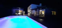 Comprar Dueño. Buena Piscina, Sauna, Hidromasaje, Playa Brava, Rincón Del Indio, Zona Muy Tranquila, Cerca Del Mar. Muy Bien Mantenida, Equipada Y Amoblada. Casi A Estrenar. Buena Barbacoa. Para Entrar.